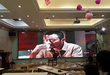 采購深圳室內(nèi)全彩屏?時(shí)要咨詢哪些內(nèi)容？